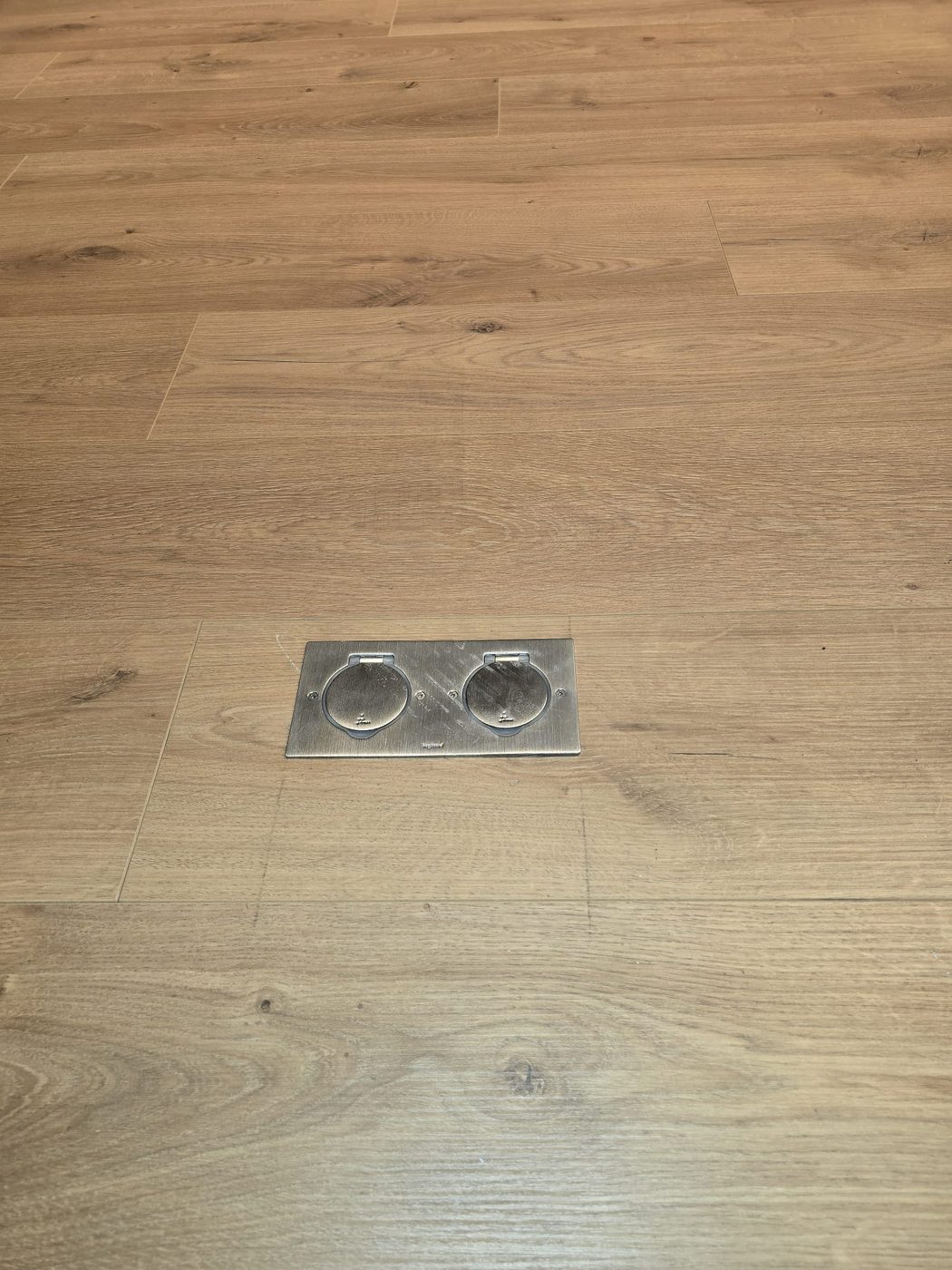 Pendant — pose sol Château d'Ax